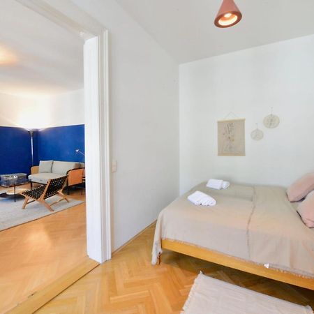 Beautiful Flat Next To Karlskirche فيينا المظهر الخارجي الصورة