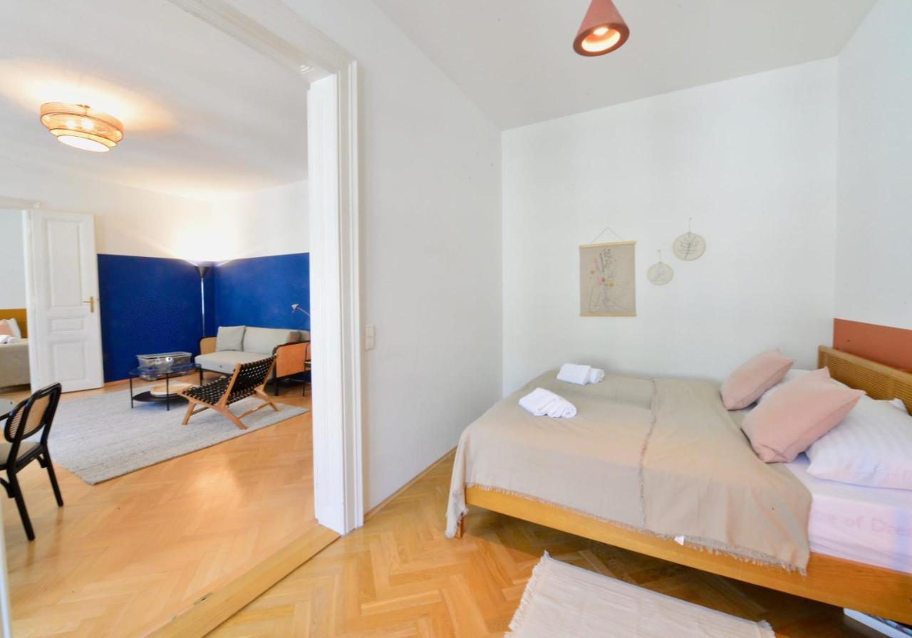 Beautiful Flat Next To Karlskirche فيينا المظهر الخارجي الصورة